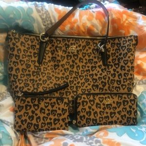 Coach Purse with matching wallet and wristlet